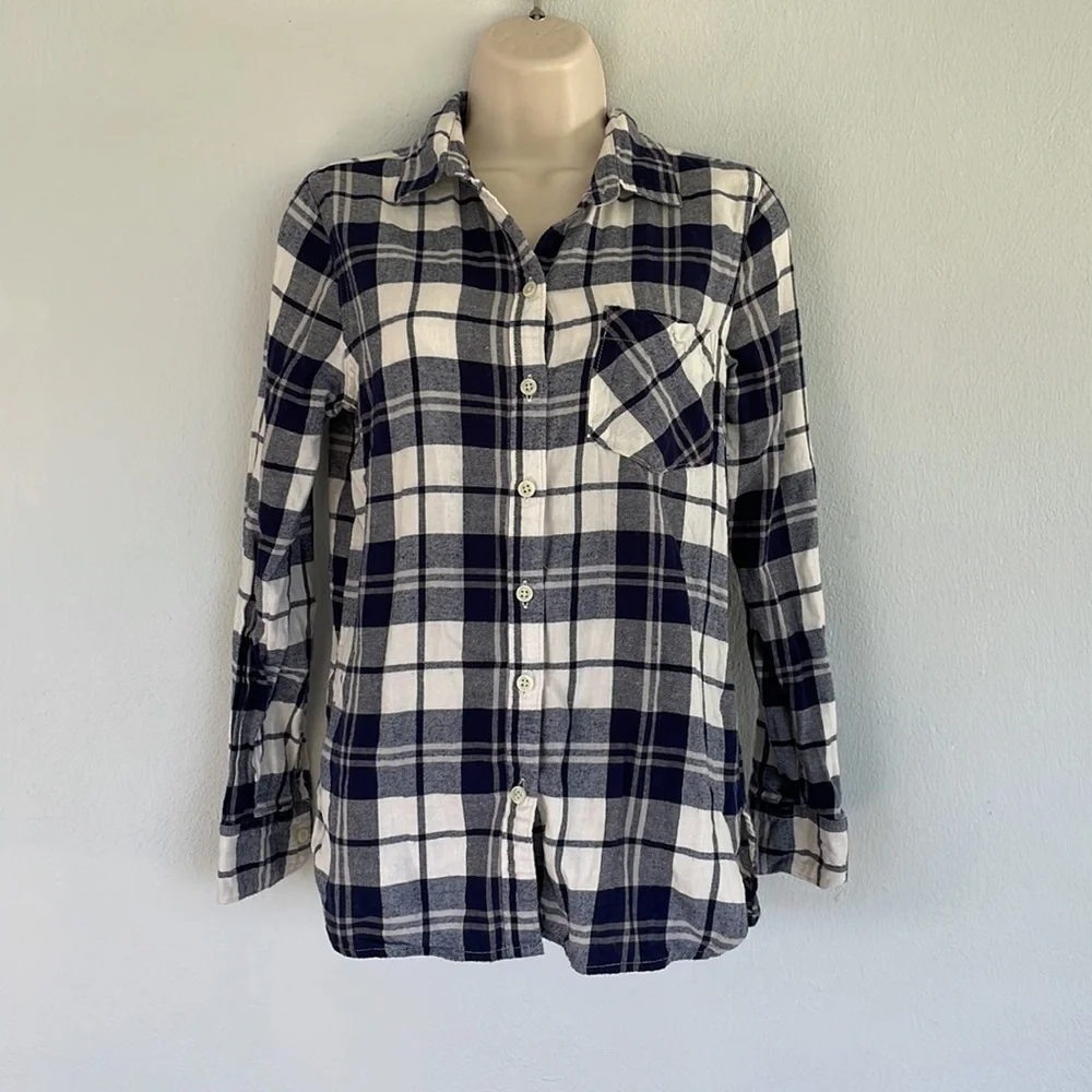 Old Navy blue white classic plaid flannel button down shirt size small - Picture 2 of 8